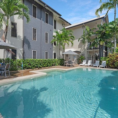 Bay Village Tropical Retreat & Apartments Cairns Eksteriør billede
