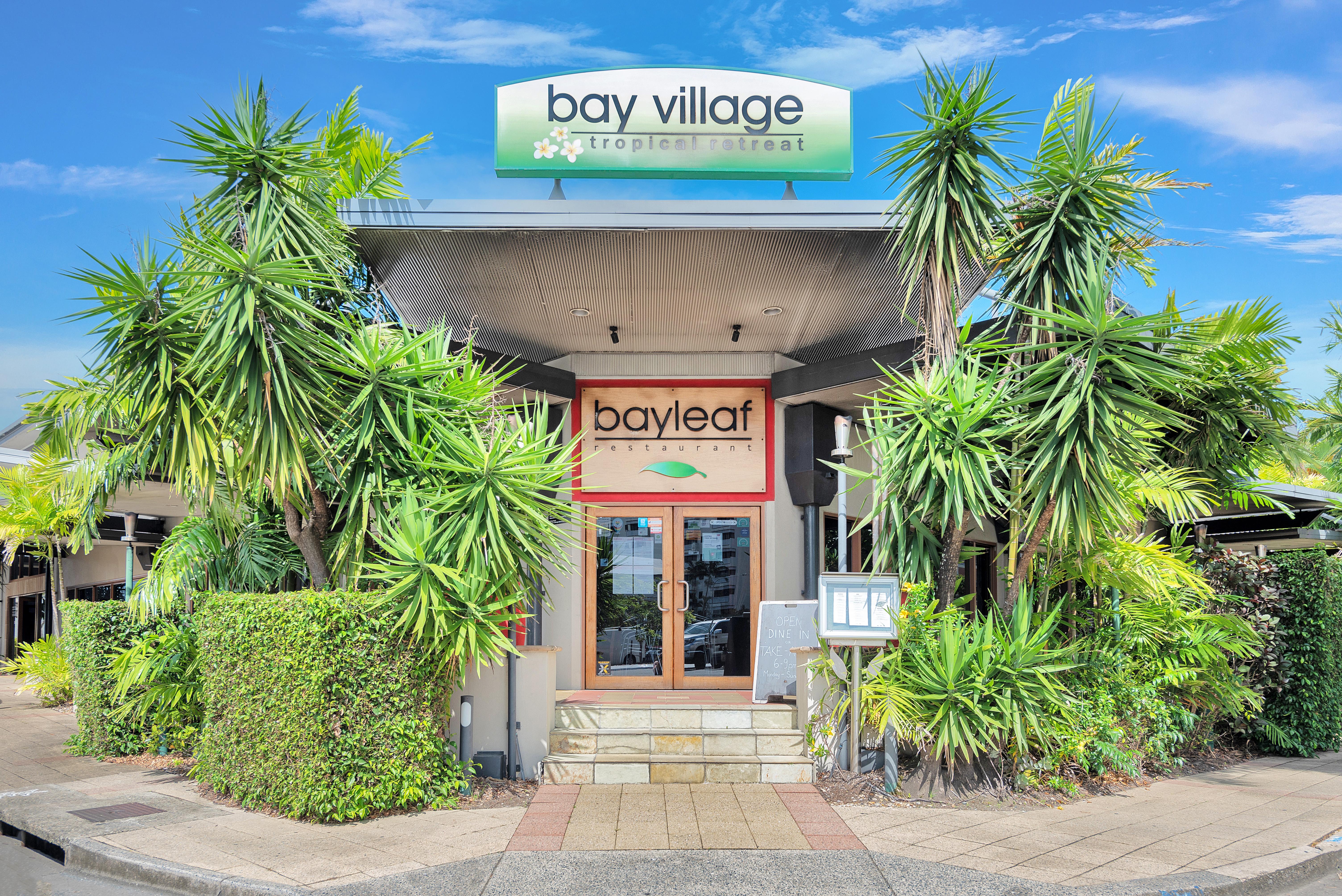 Bay Village Tropical Retreat & Apartments Cairns Eksteriør billede