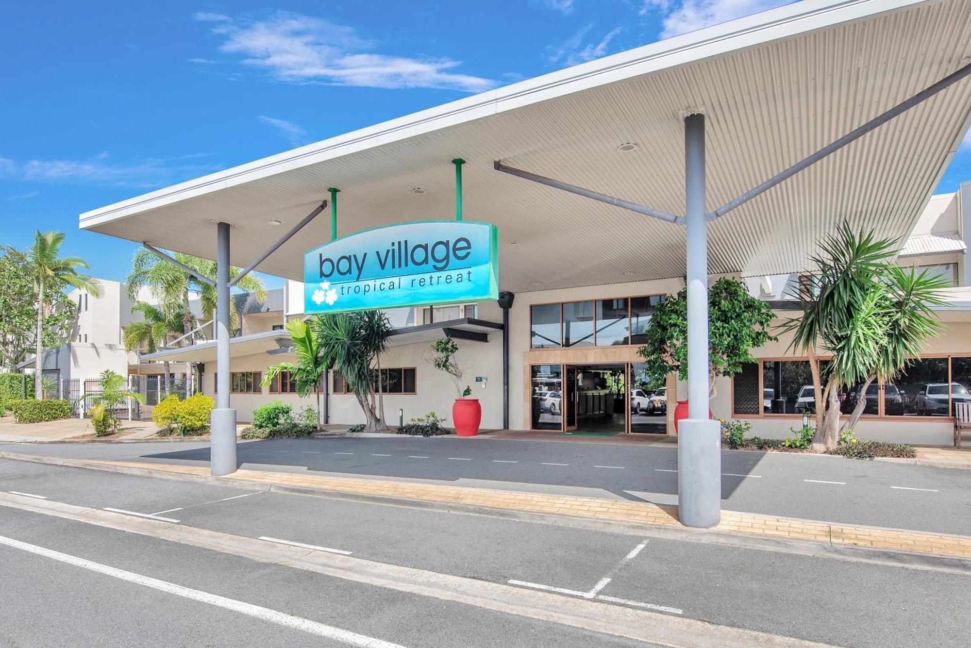 Bay Village Tropical Retreat & Apartments Cairns Eksteriør billede